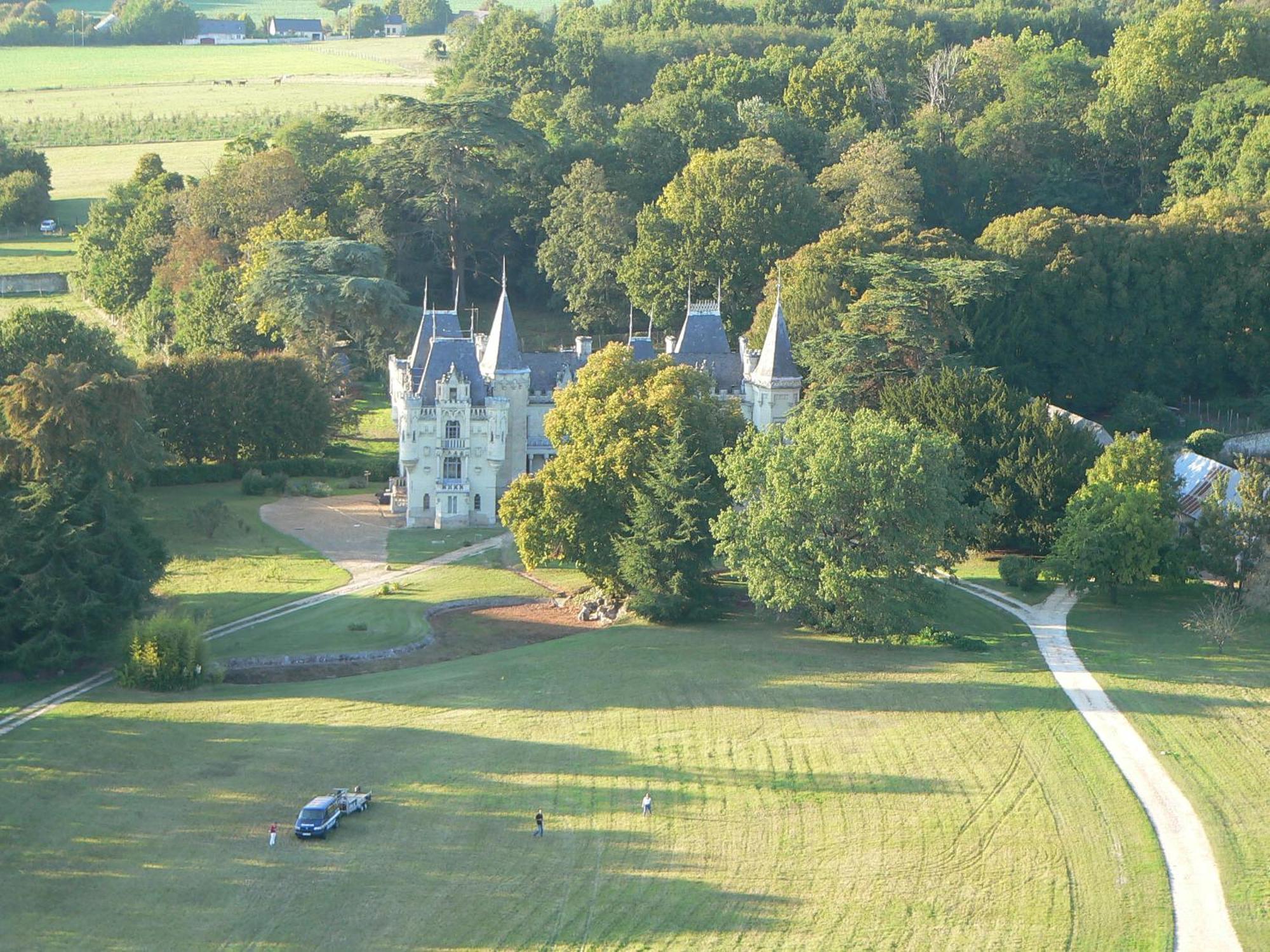 Chateau de Salvert - Gites Neuillé Exterior foto
