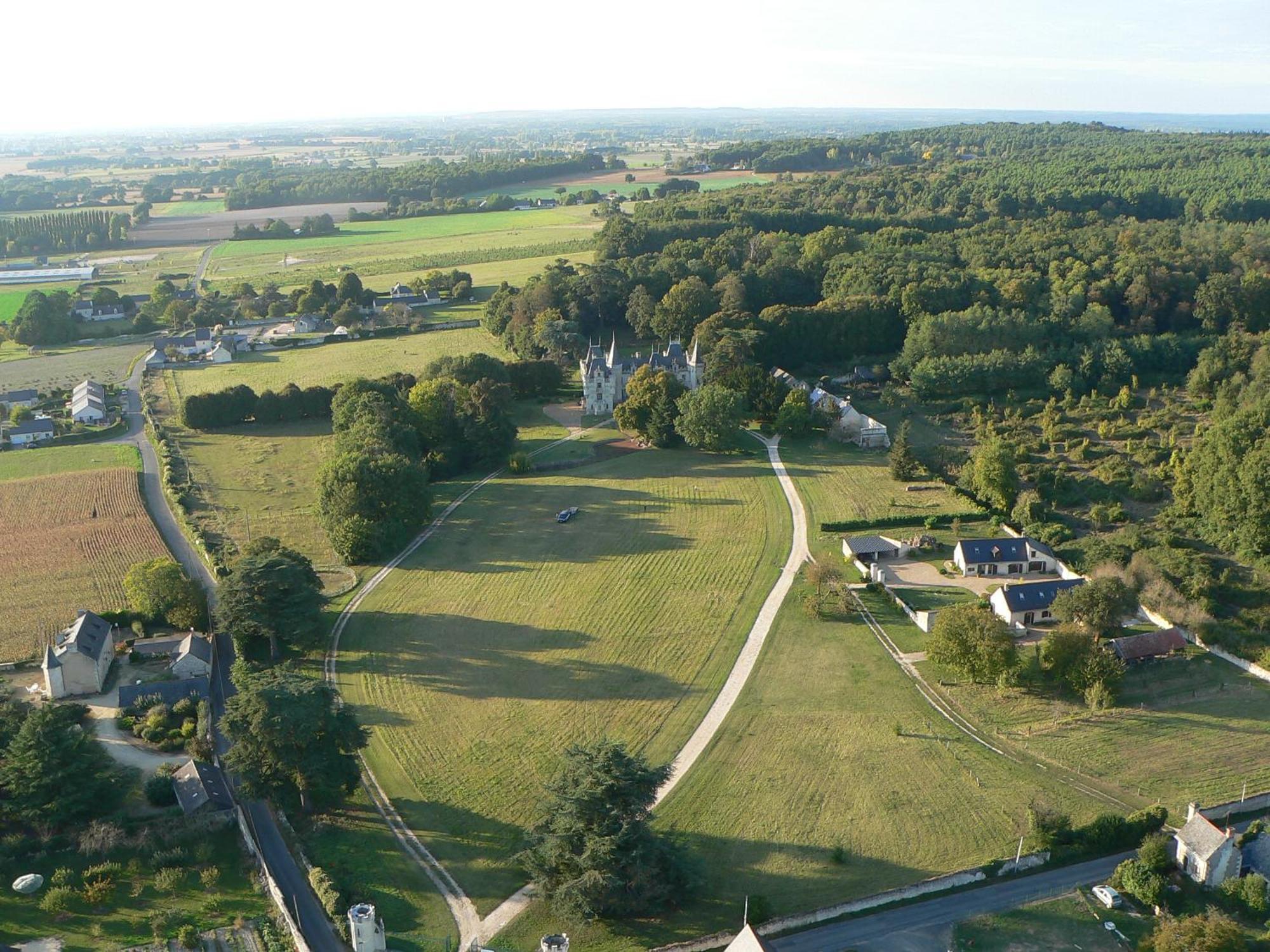 Chateau de Salvert - Gites Neuillé Exterior foto