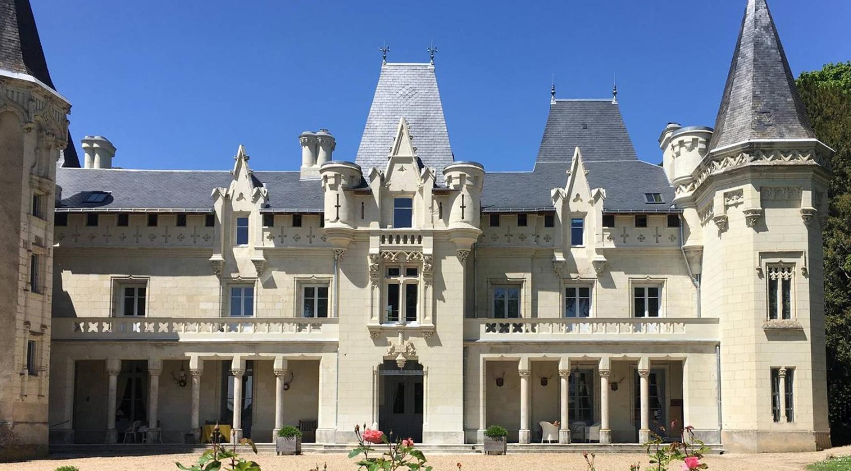 Chateau de Salvert - Gites Neuillé Exterior foto